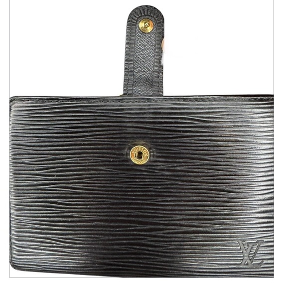 Louis Vuitton Black Epi Leather Kiss-Lock Compact Wallet - Picture 8 of 15